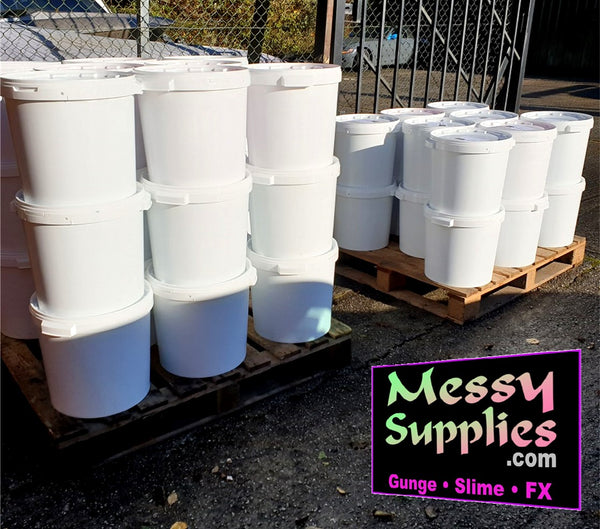 25 Litre Mixing Container with Lid • Mixing • MessySupplies